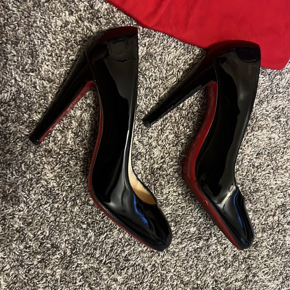 Christian Louboutin Fififa Patent Leather Heels - Picture 5 of 6